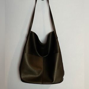 Leather tote